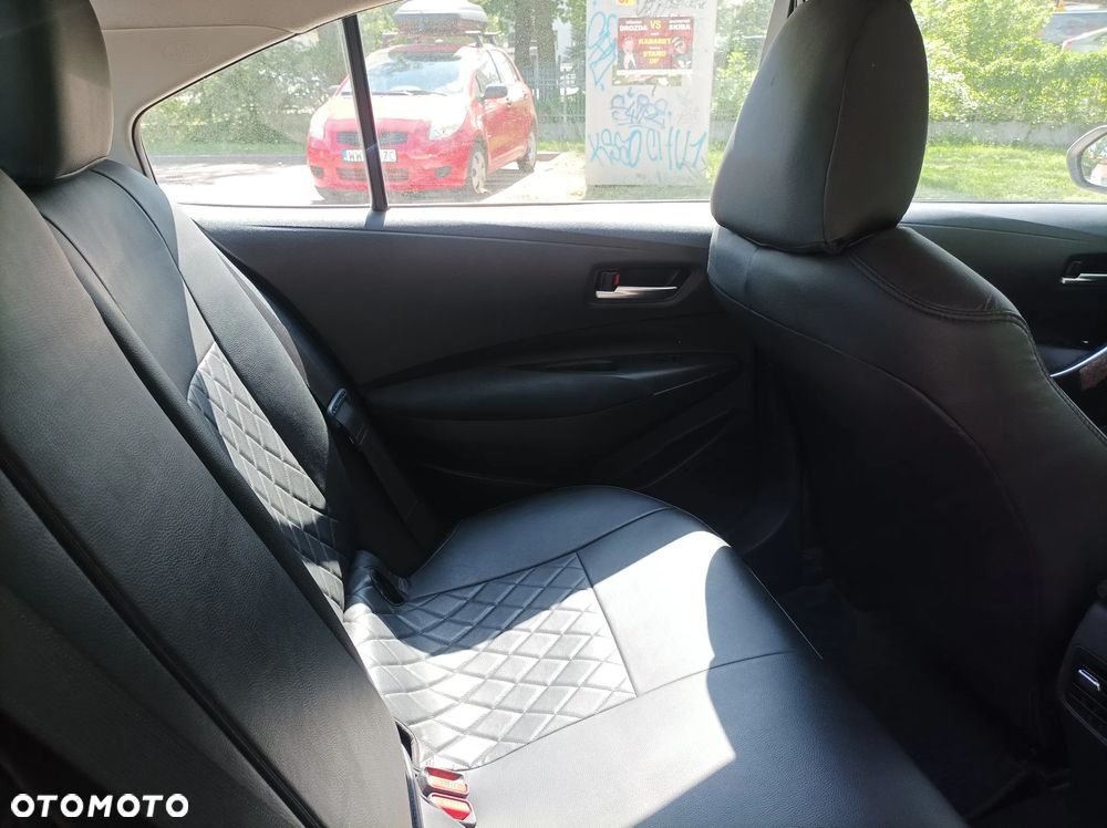 Toyota Corolla 1.8 Hybrid Comfort - 16