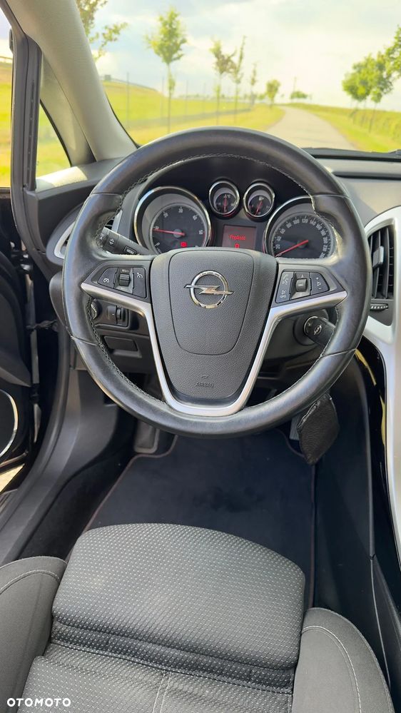 Opel Astra 2.0 CDTI DPF Automatik Cosmo - 15