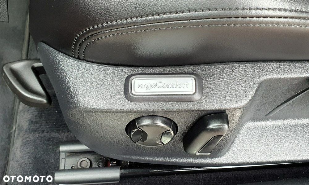 Volkswagen Passat Alltrack - 13