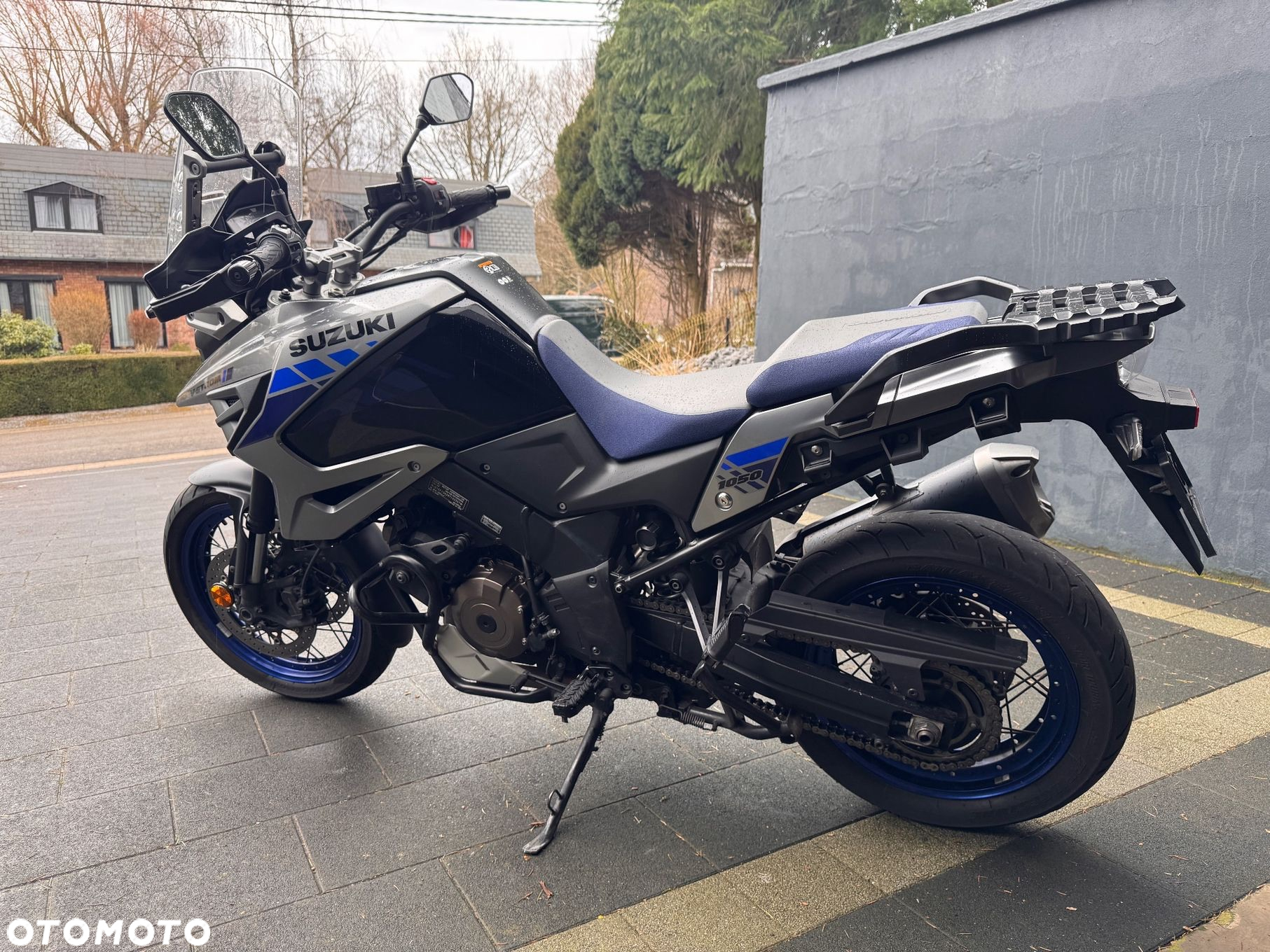 Suzuki DL - 26