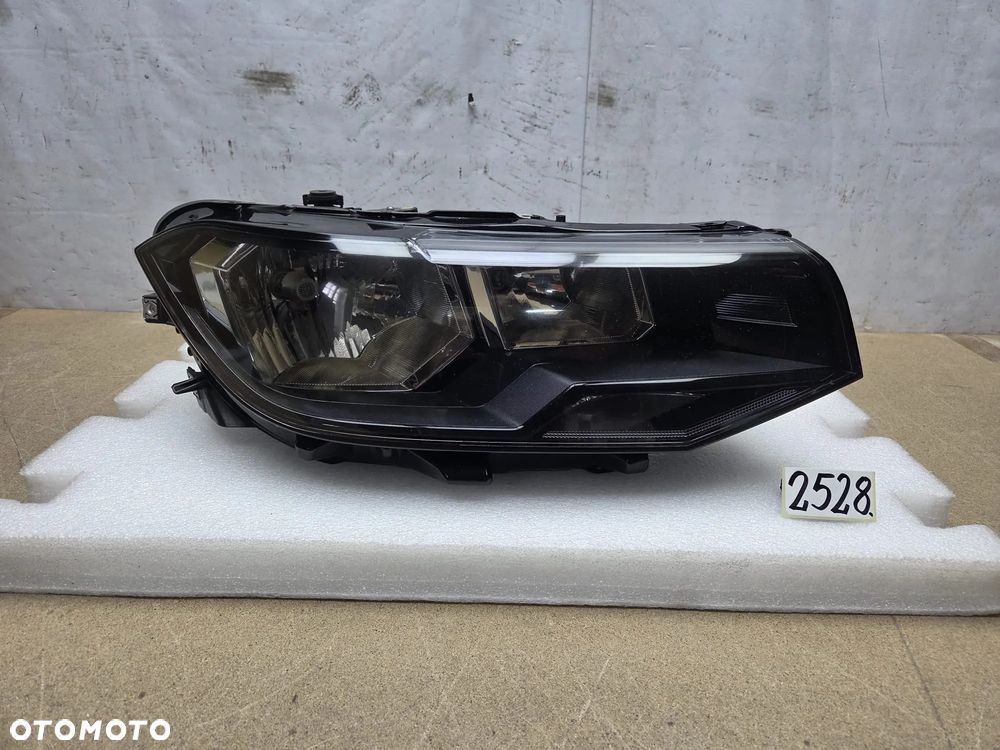 Volkswagen T-cross od18r 2GM941006A lampa prawy prawa przednia przód - 1