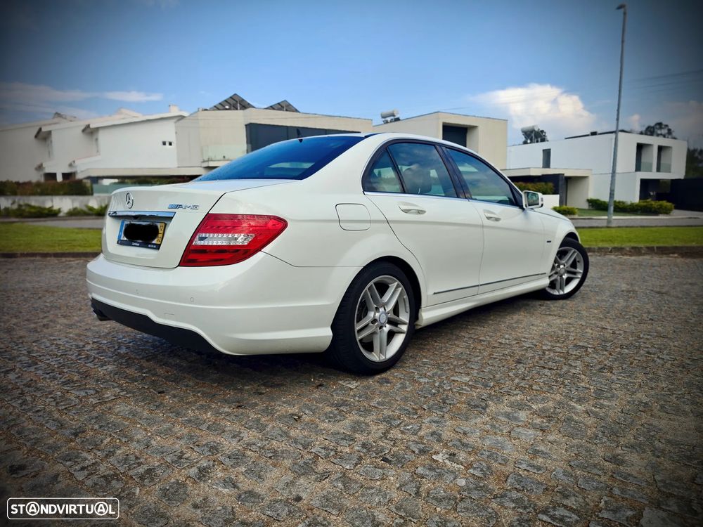 Mercedes-Benz C 220 (BlueTEC) d 7G-TRONIC AMG Line - 2