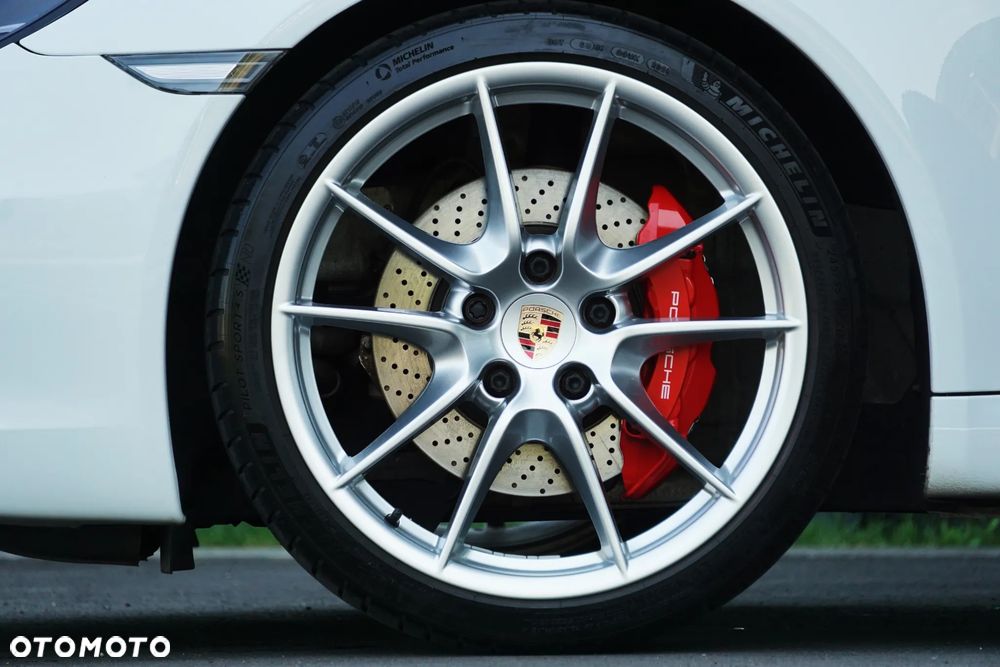 Porsche 911 - 19