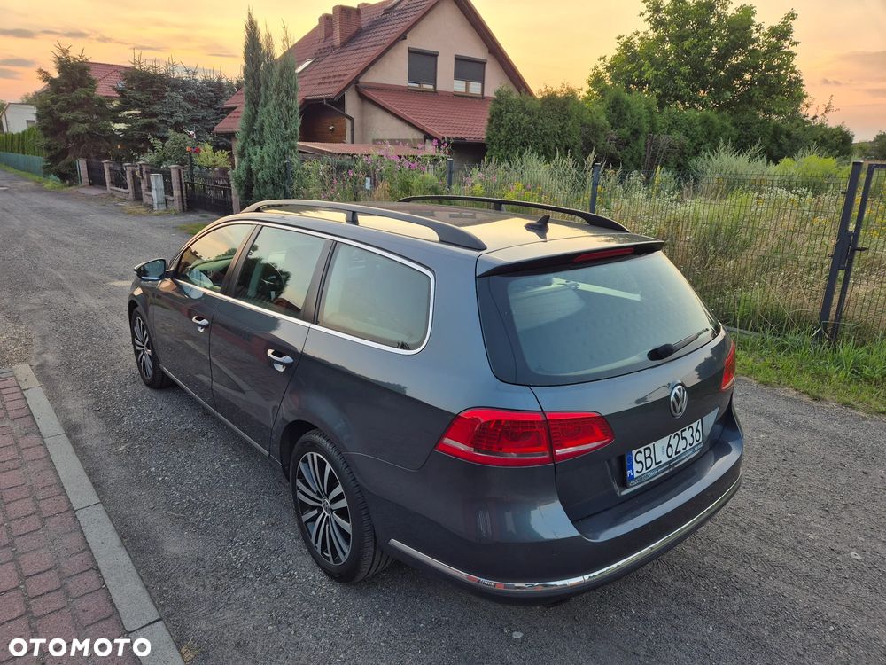 Volkswagen Passat 1.6 TDI Comfortline - 12