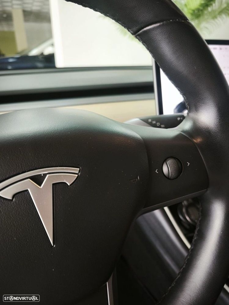 Tesla Model 3 Long Range AWD Dual Motor - 26