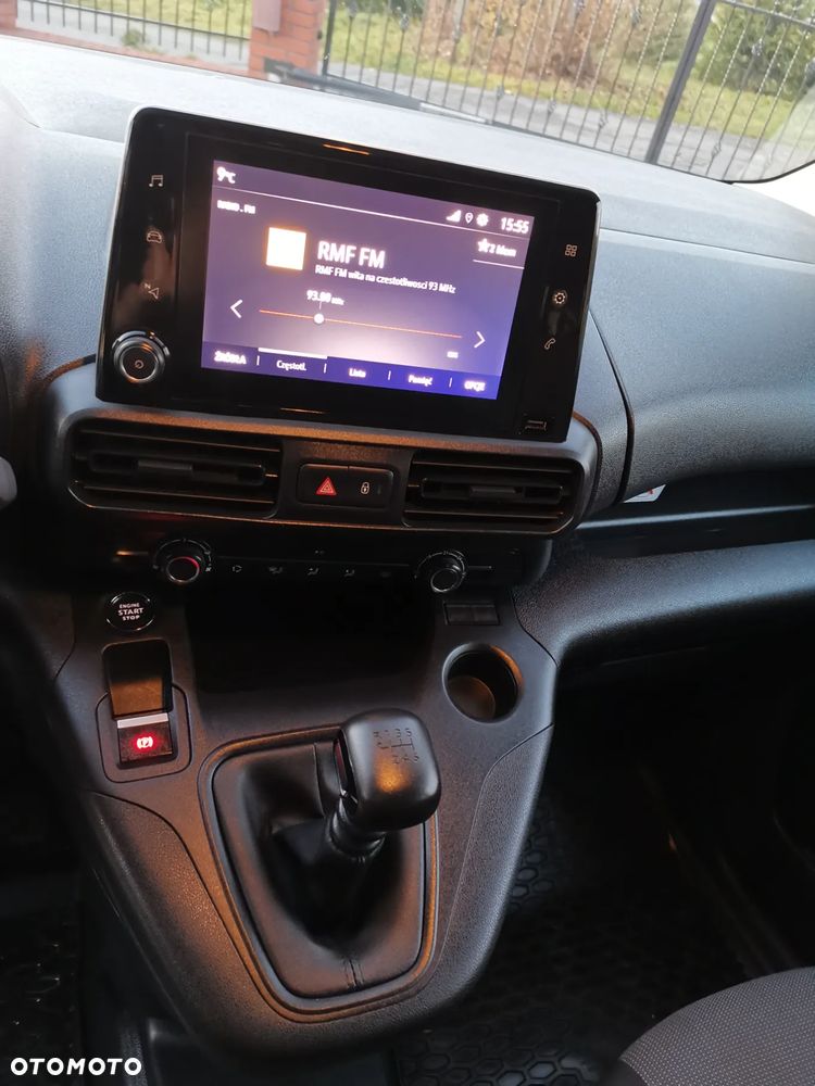 Opel Combo XL 1.5 CDTI Essentia S&S - 26