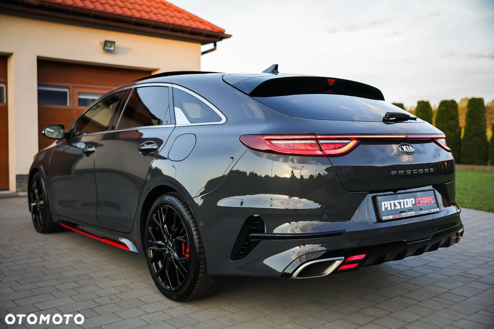 Kia ProCeed 1.6 T-GDI DCT7 OPF GT - 17