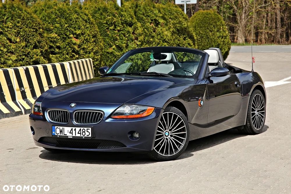 BMW Z4 2.2i - 1