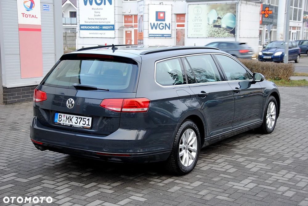 Volkswagen Passat Variant ver-variant-2-0-tdi-scr-4motion-dsg-comfortline - 5