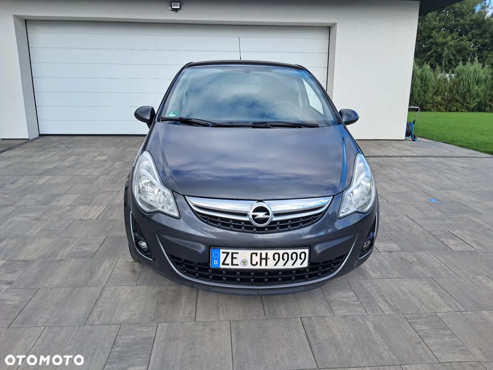 Opel Corsa 1.2 16V Edition / Active - 2