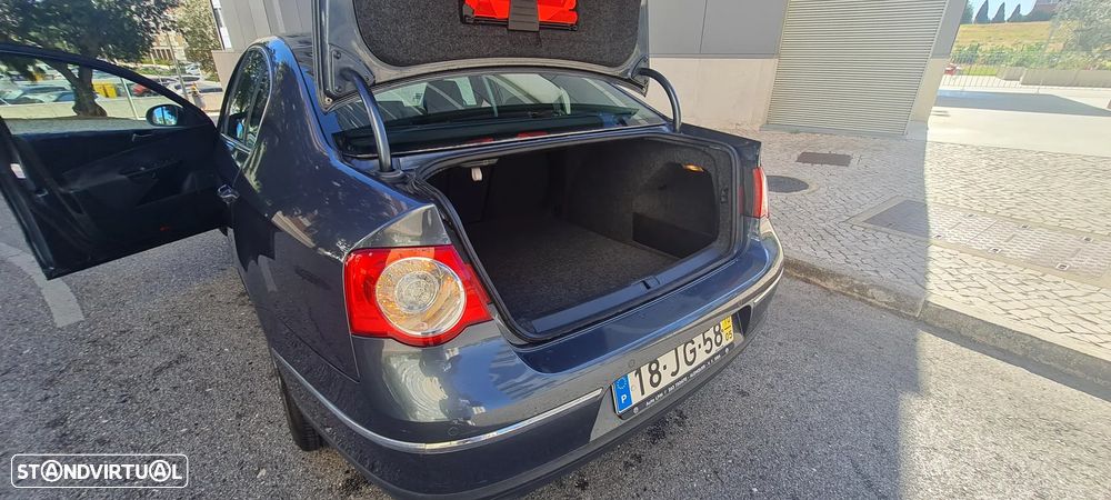 VW Passat - 10