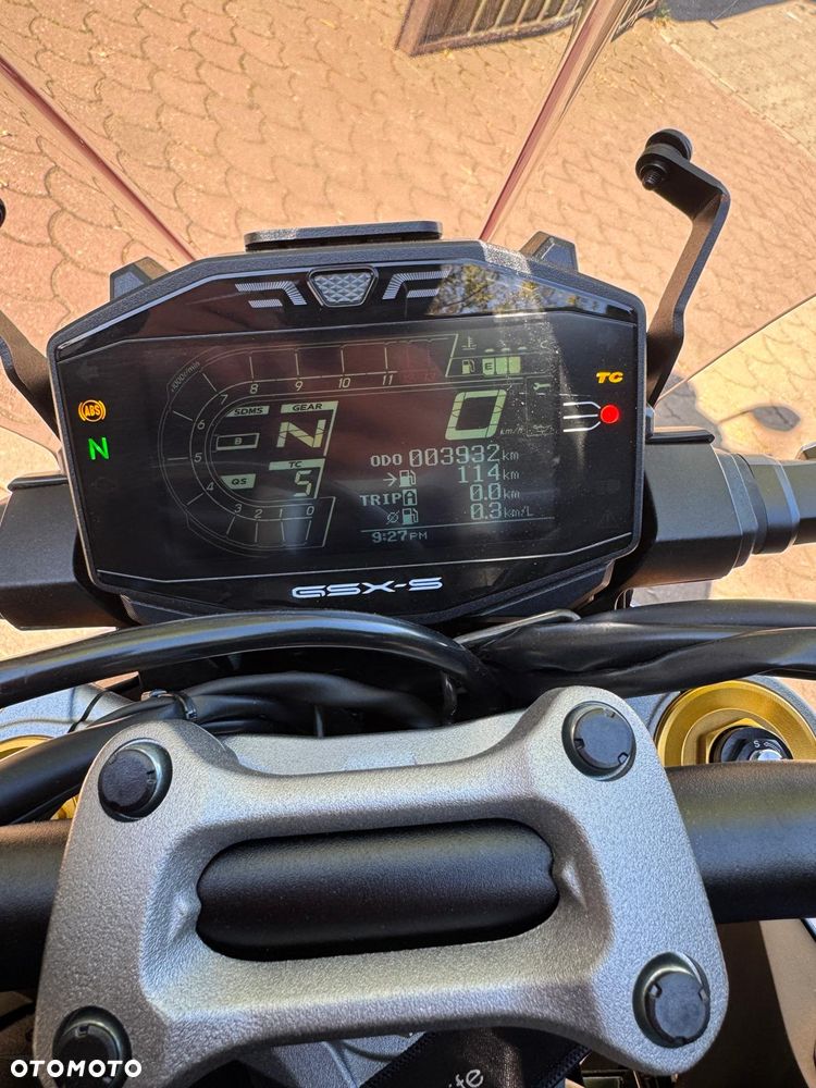 Suzuki GSX 1000 - 2