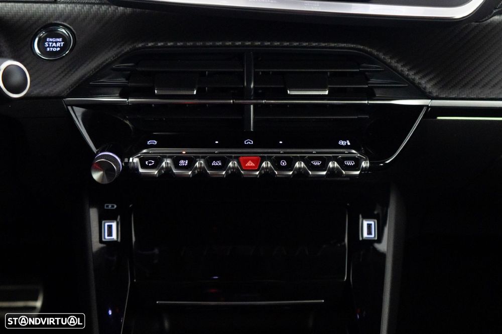 Peugeot 2008 1.2 PureTech GT EAT8 - 24