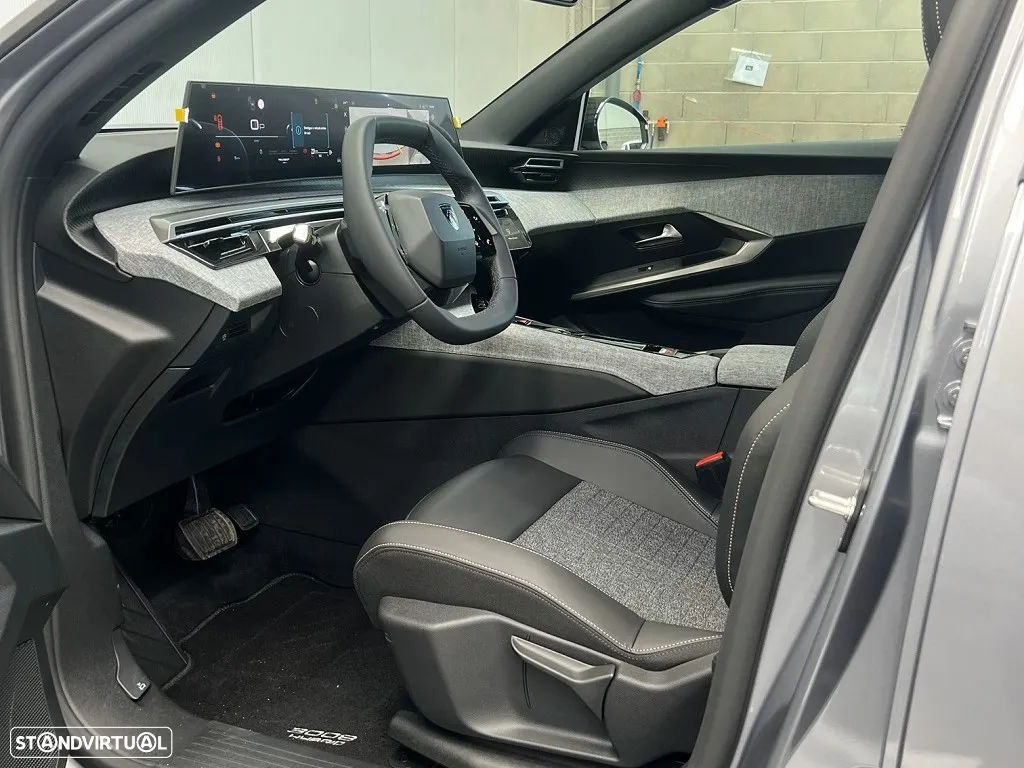 Peugeot 3008 1.2 Hybrid Allure e-DCS6 - 12