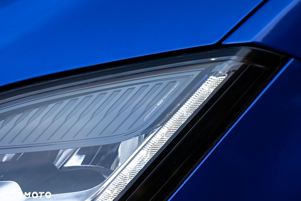 Jaguar E-Pace D240 AWD R-Dynamic S - 16