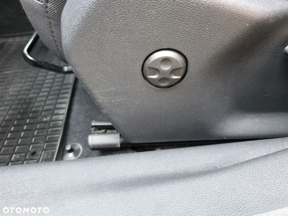 Peugeot 508 SW HDi FAP 165 Allure - 21