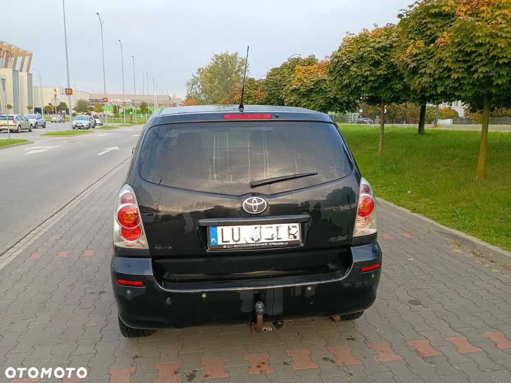 Toyota Corolla Verso - 10