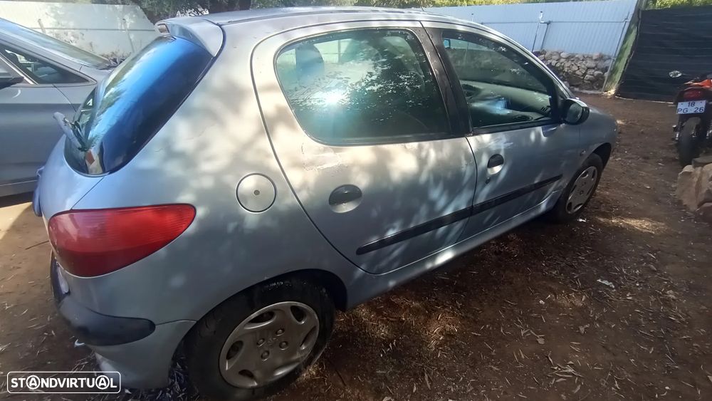 Peugeot 206 - 6