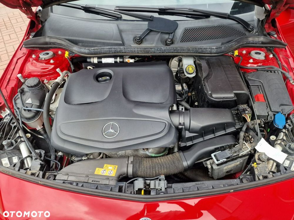 Mercedes-Benz Klasa A 180 (BlueEFFICIENCY) Urban - 39
