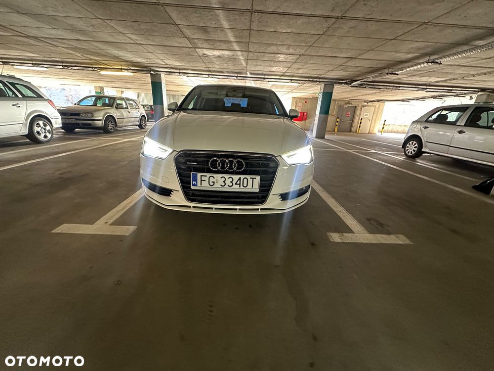 Audi A3 Limousine 2.0 TFSI quattro S tronic design - 12