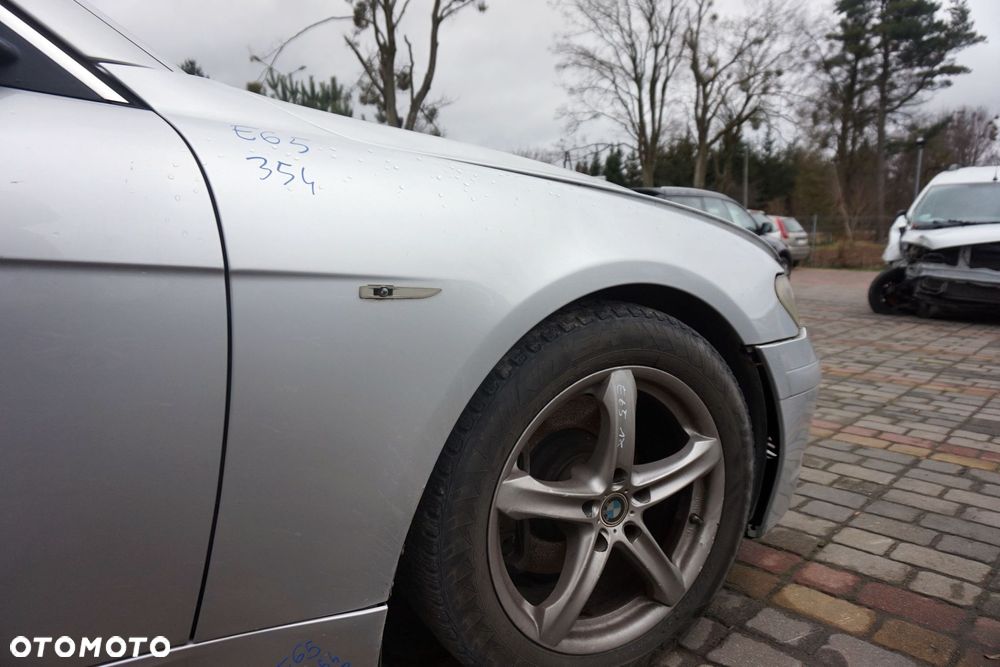 BŁOTNIK PRZEDNI PRAWY 7 IV E65 354  SREBRNY TITANSILBER BMW 2001-2005 - 2