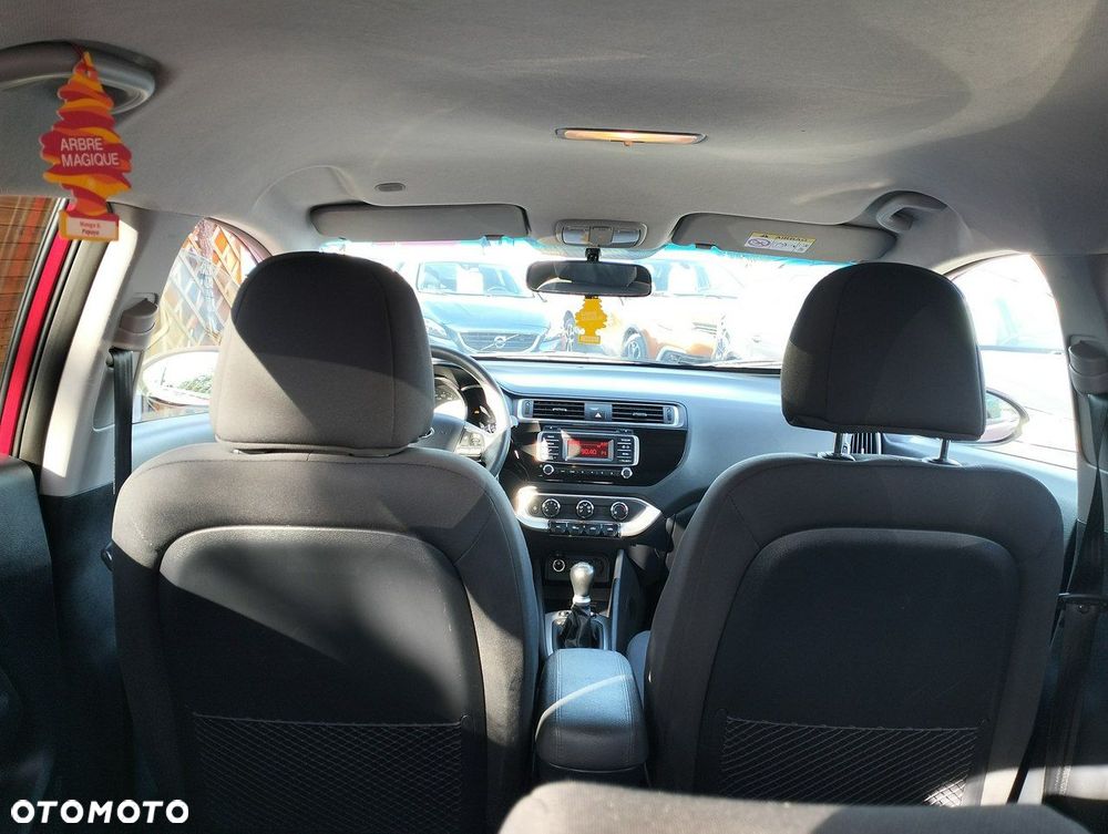 Kia Rio - 18
