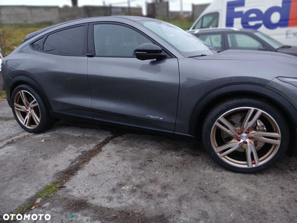 Ford Mustang Mach-E 75kWh AWD - 6