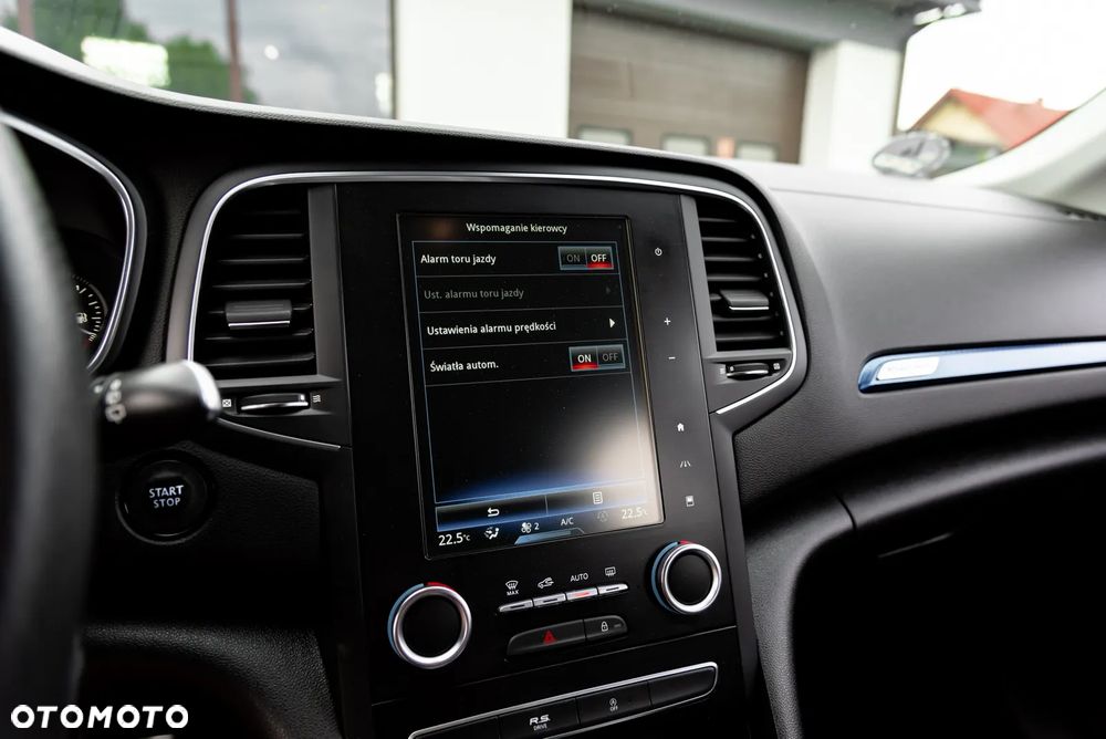Renault Megane ENERGY TCe 205 EDC GT - 38