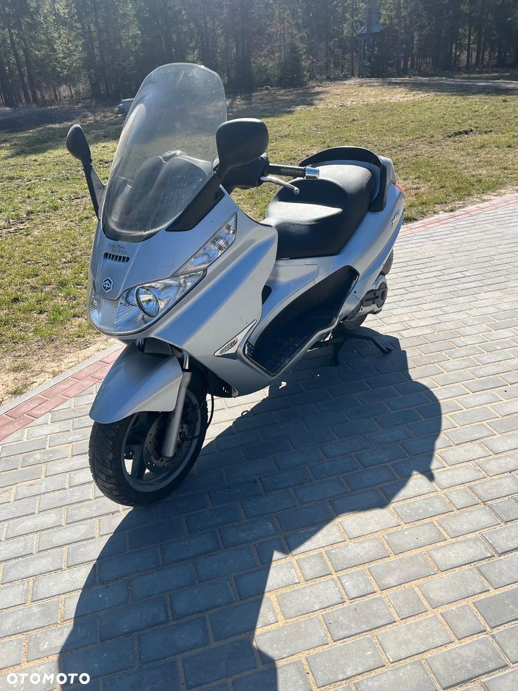 Piaggio X8 - 1