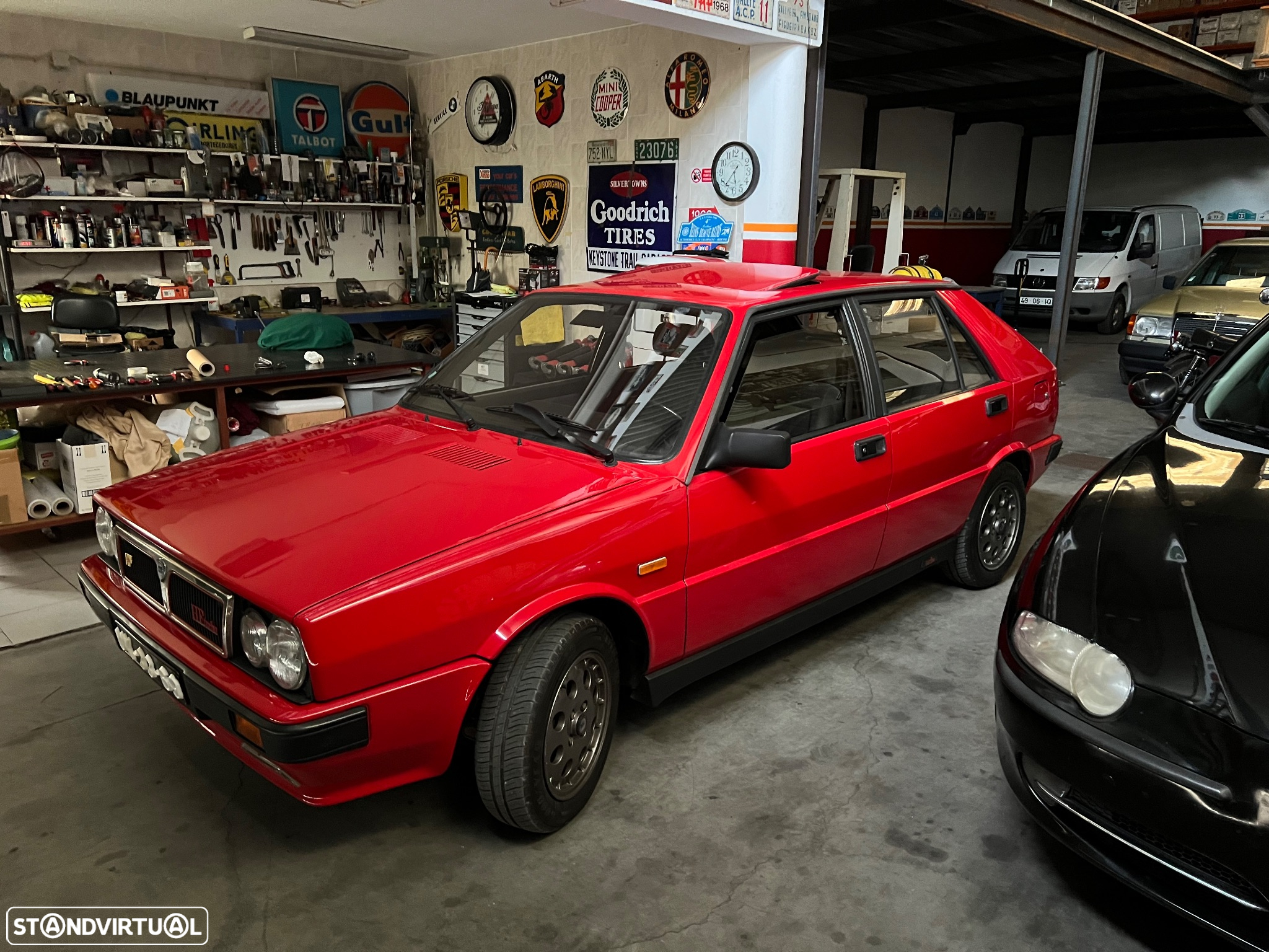 Lancia Delta 1.6 HF Turbo - 38