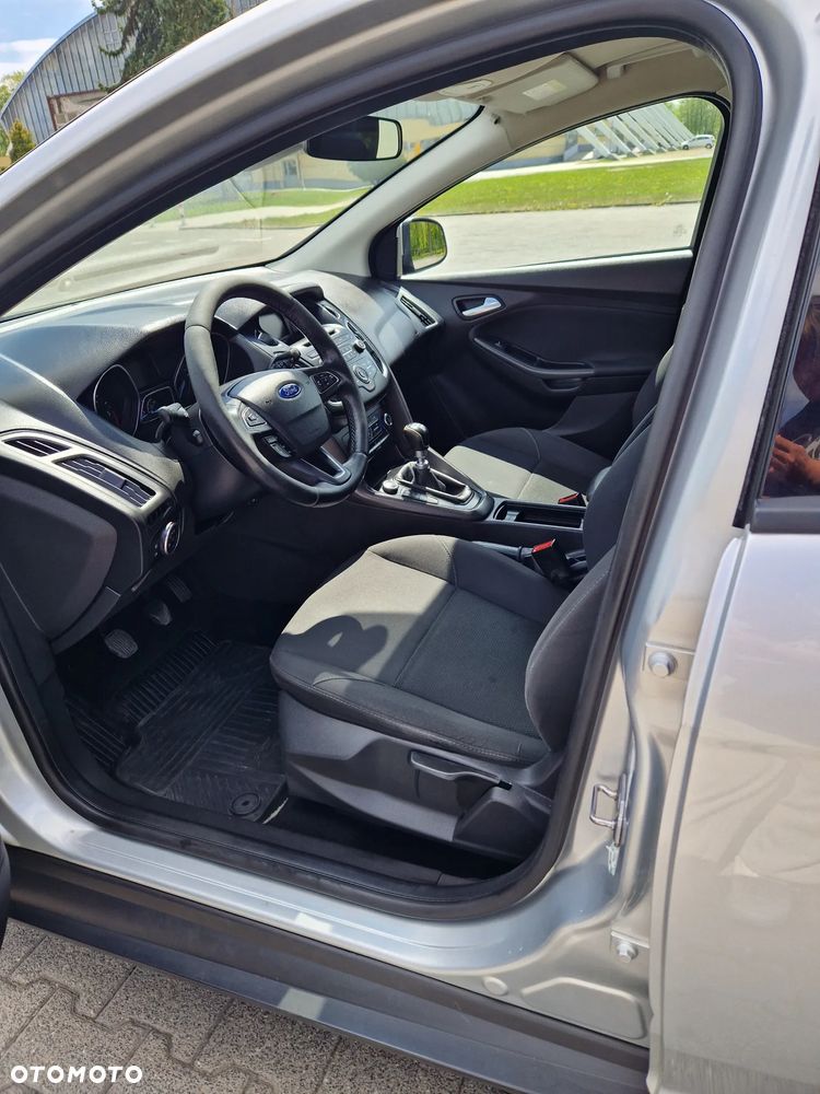 Ford Focus - 10