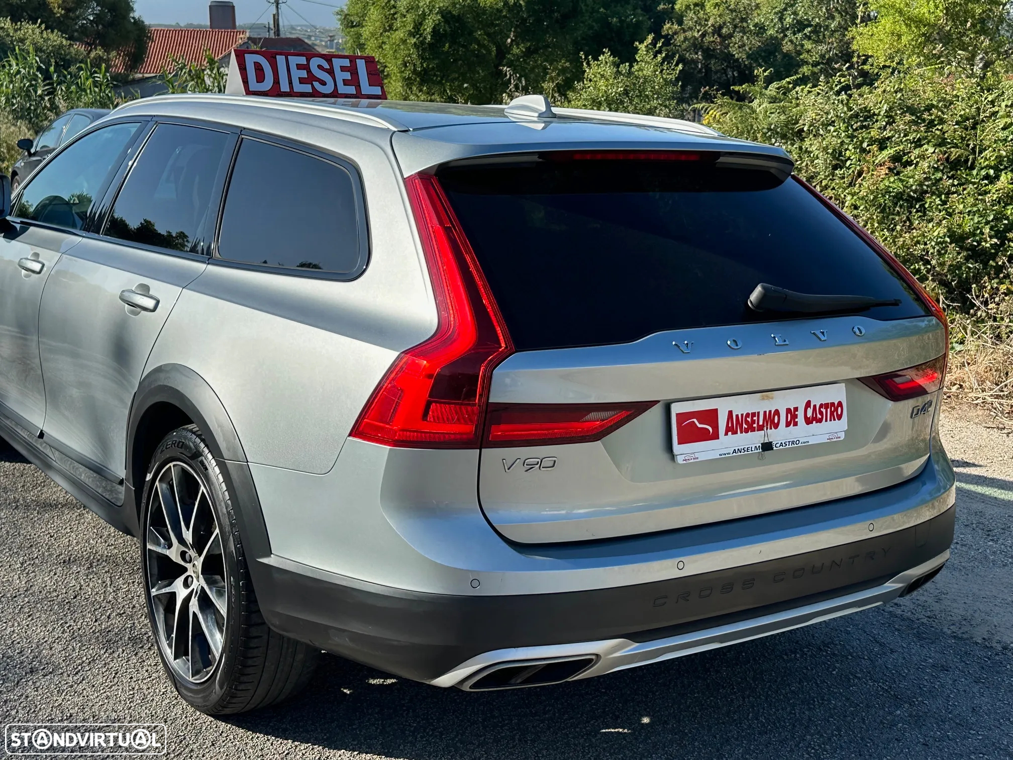 Volvo V90 Cross Country 2.0 D4 Plus AWD Geartronic - 6
