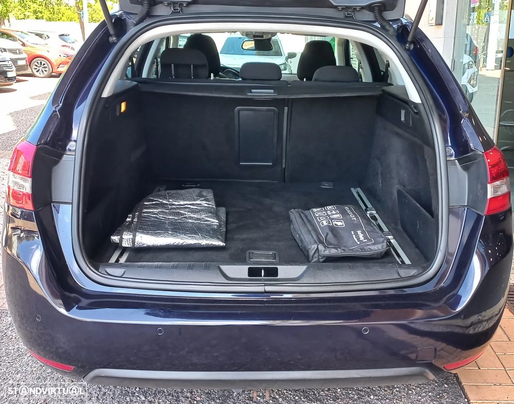 Peugeot 308 SW 1.6 BlueHDi Style — fotografia 19