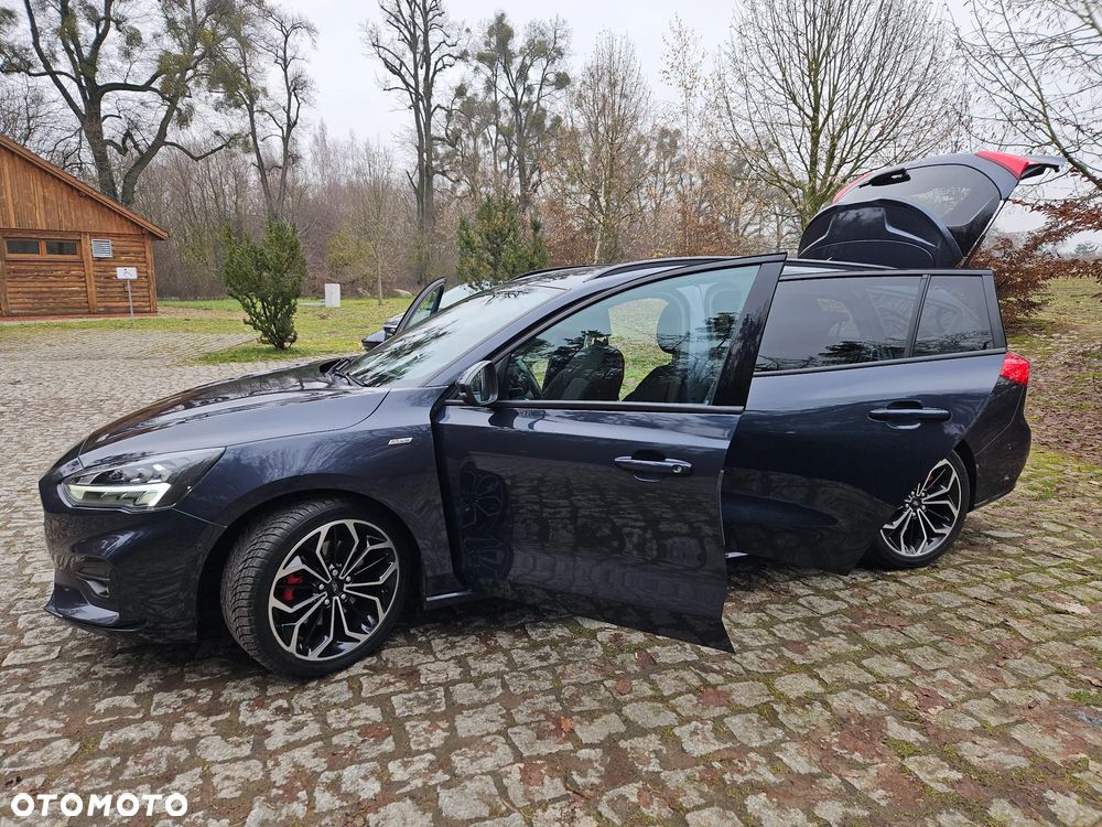 Ford Focus 1.5 EcoBoost ST-Line - 11