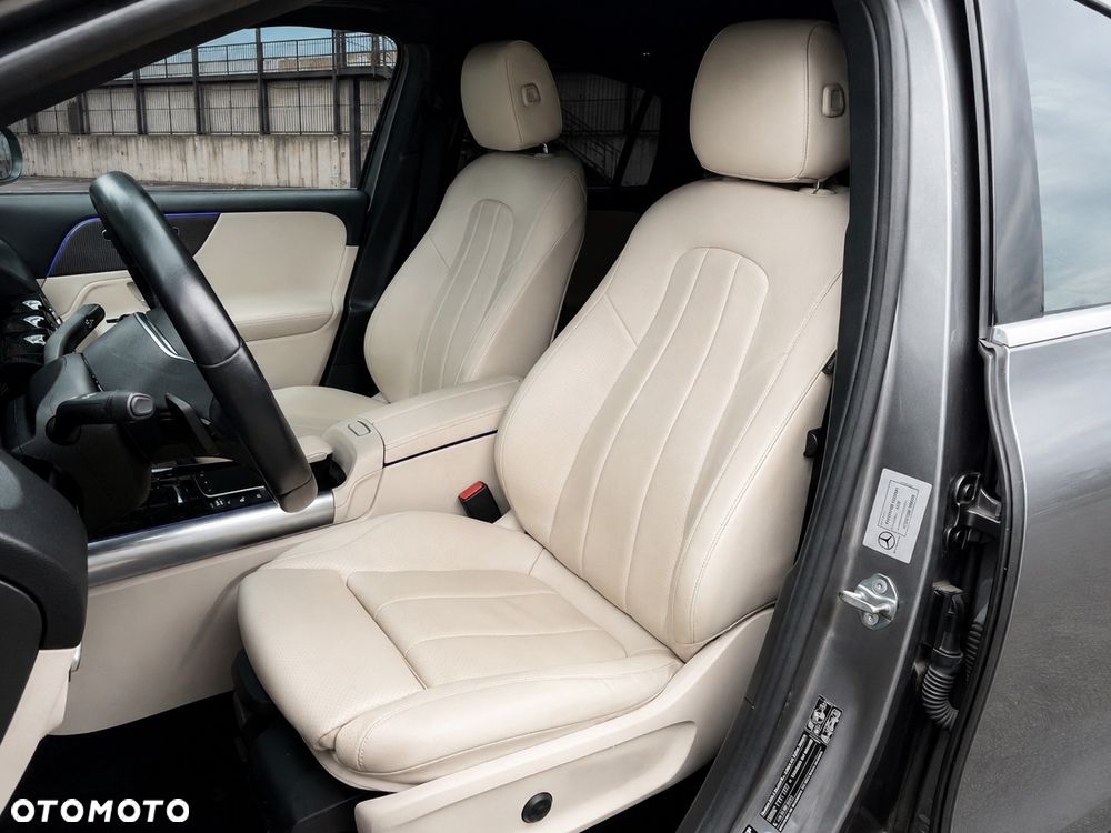 Mercedes-Benz GLA 200 Progressive - 9
