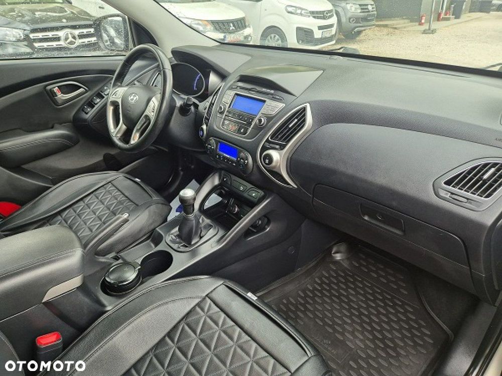 Hyundai ix35 - 12