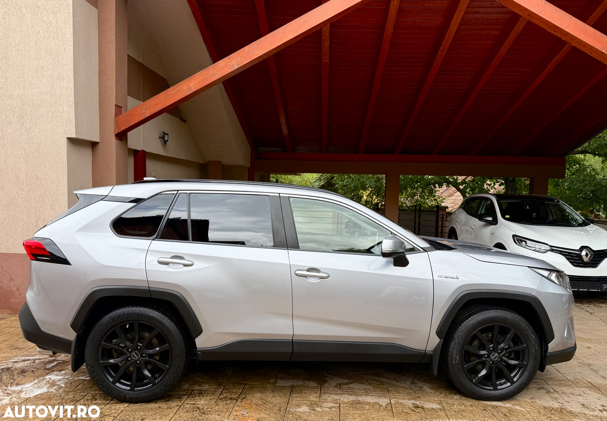 Toyota RAV4 - 7