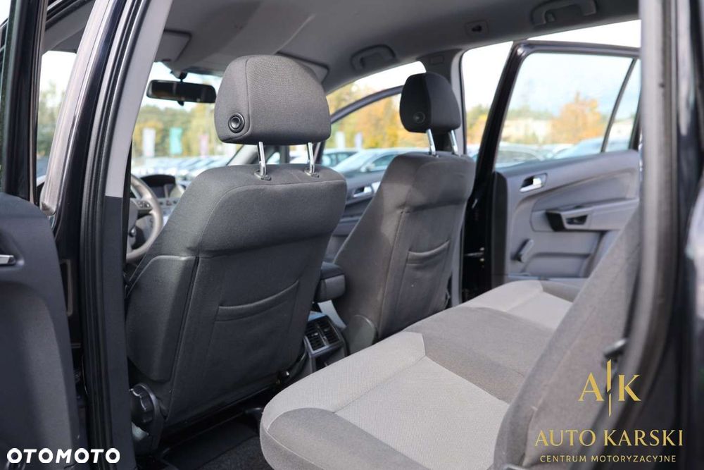 Opel Zafira - 17