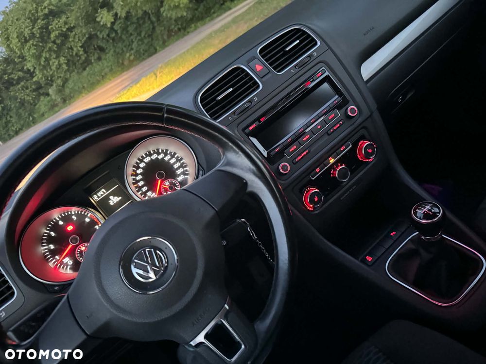 Volkswagen Golf - 14