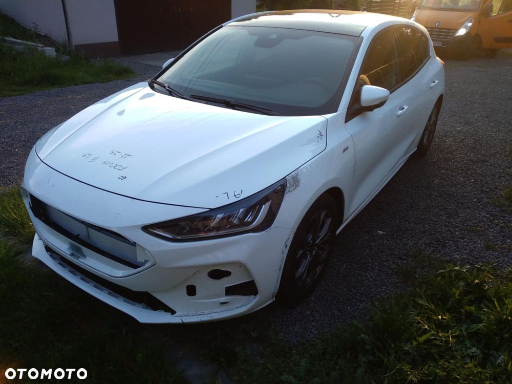 Ford Focus 1.5 EcoBlue STart-Stopp-System ST-LINE X - 26