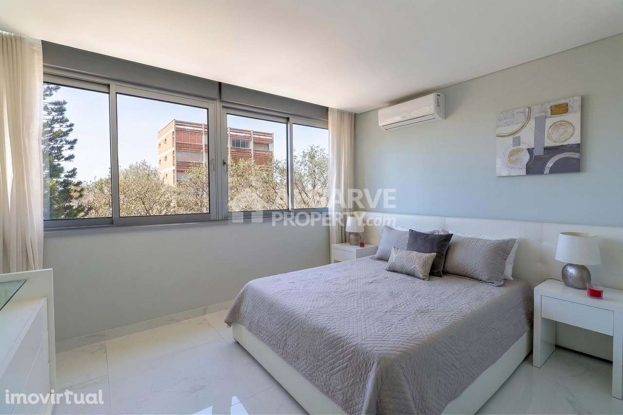 Vilamoura -  T1 próximo da Marina, da praia e de todas as comodidades. - Grande imagem: 3/10