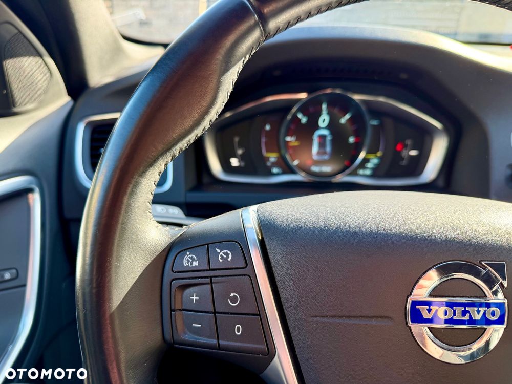 Volvo V60 D4 Business Edition - 16