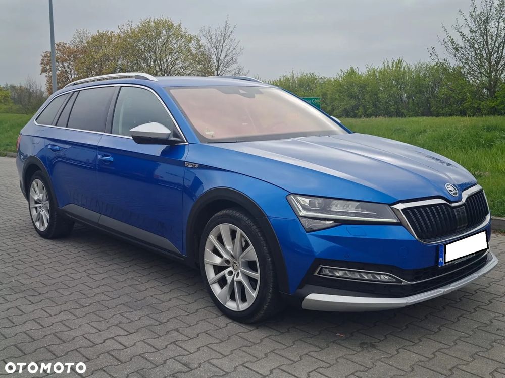 Skoda Superb 2.0 TDI 4x4 DSG Scout - 2