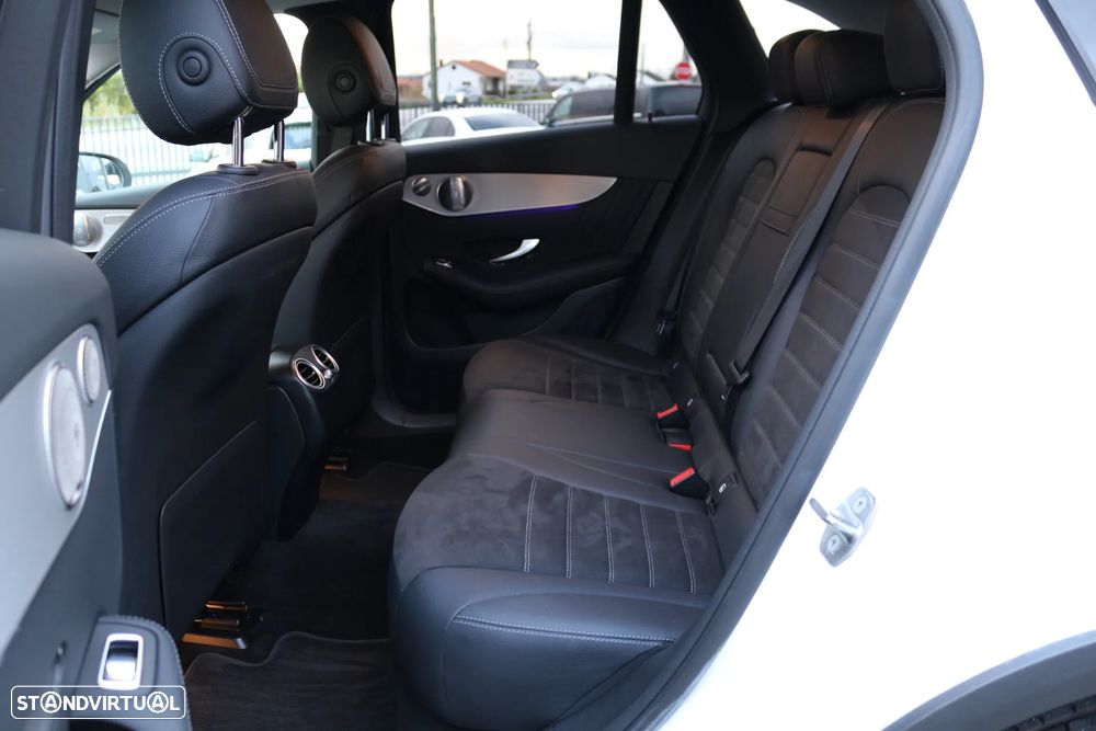 Mercedes-Benz GLC 300 de 4Matic 9G-TRONIC AMG Line - 35