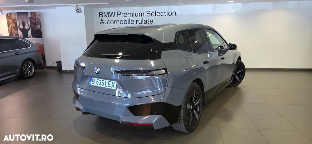 BMW iX xDrive50 - 6
