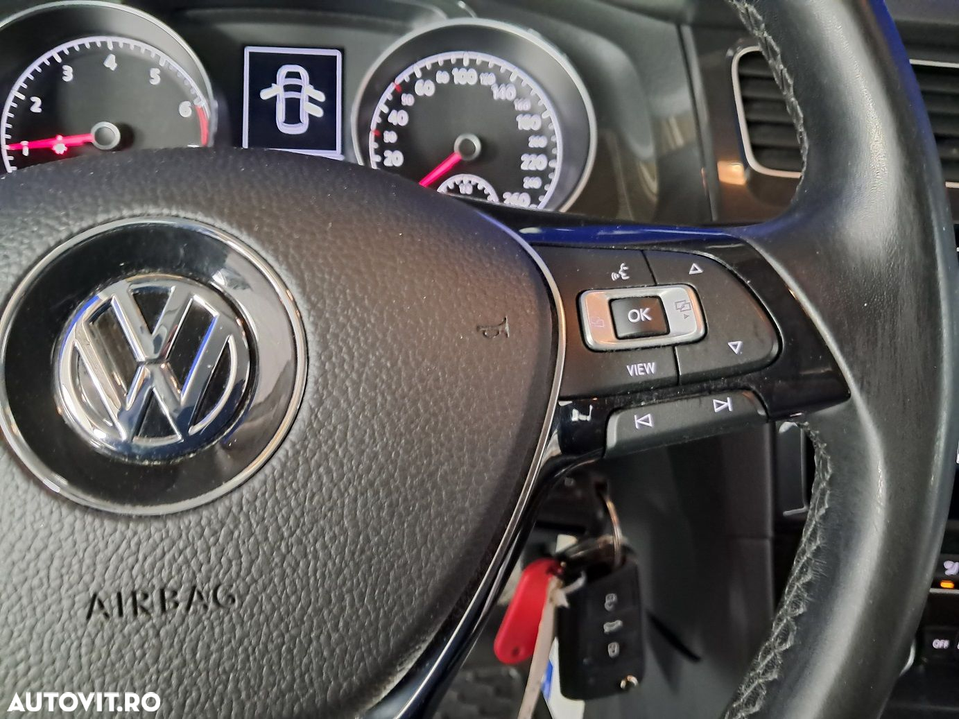 Volkswagen Golf - 13
