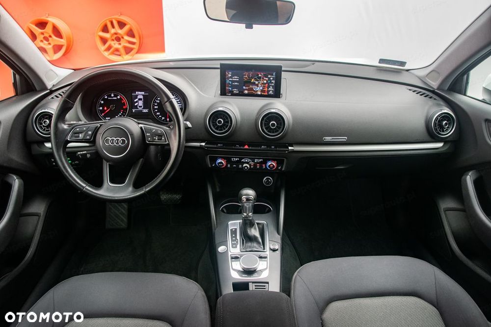 Audi A3 Limousine 35 TFSI mHEV S Line S tronic - 18