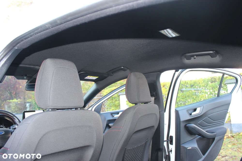 Ford Focus 1.5 EcoBlue Start-Stopp-System ST-LINE VIGNALE - 17
