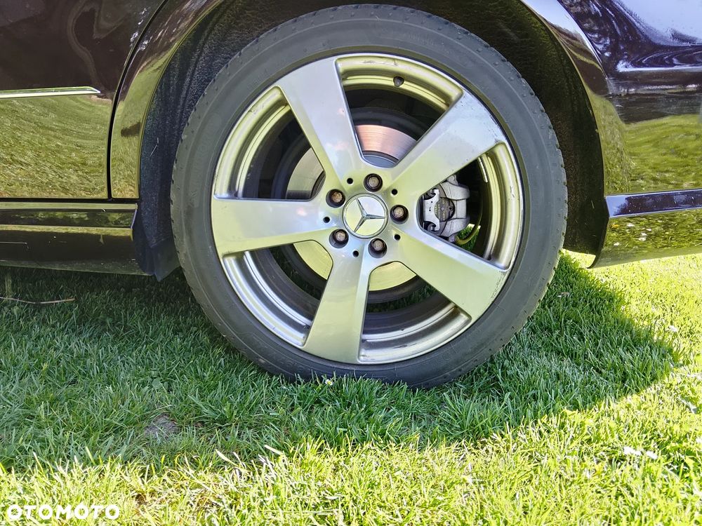 Mercedes-Benz Klasa E - 12