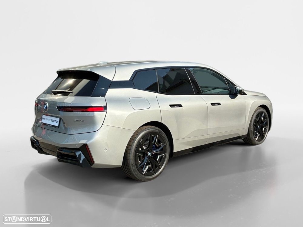 BMW iX xDrive 45 - 4